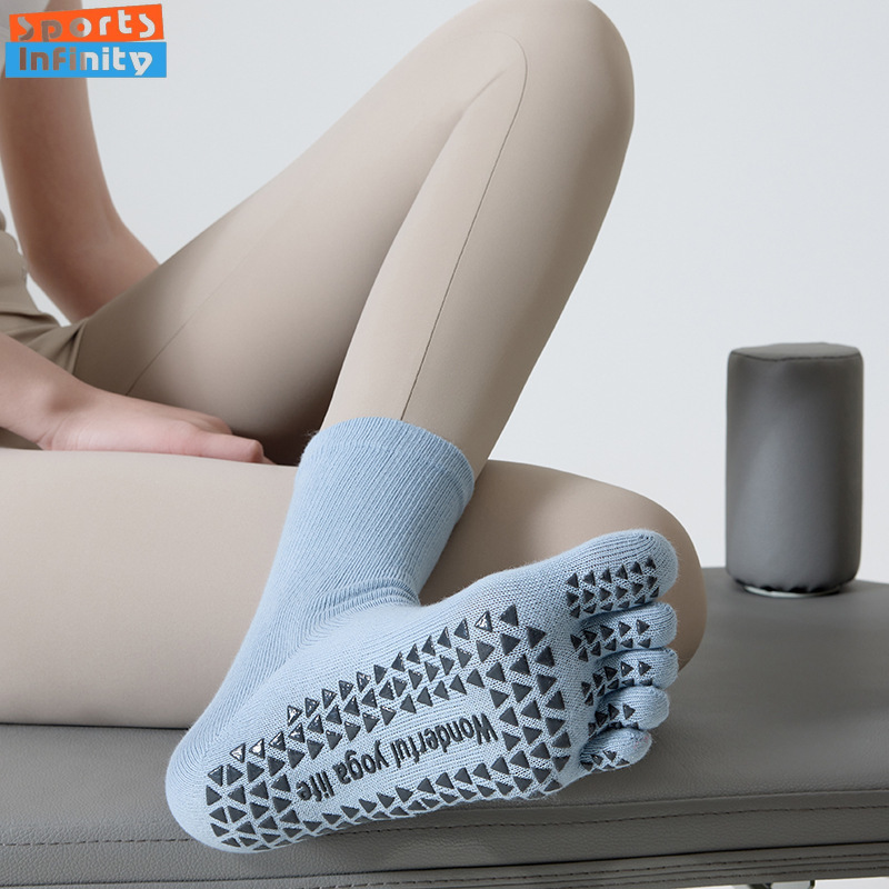Calzini da yoga alla moda con  - Pilates Yoga Youtube recensione e prezzo