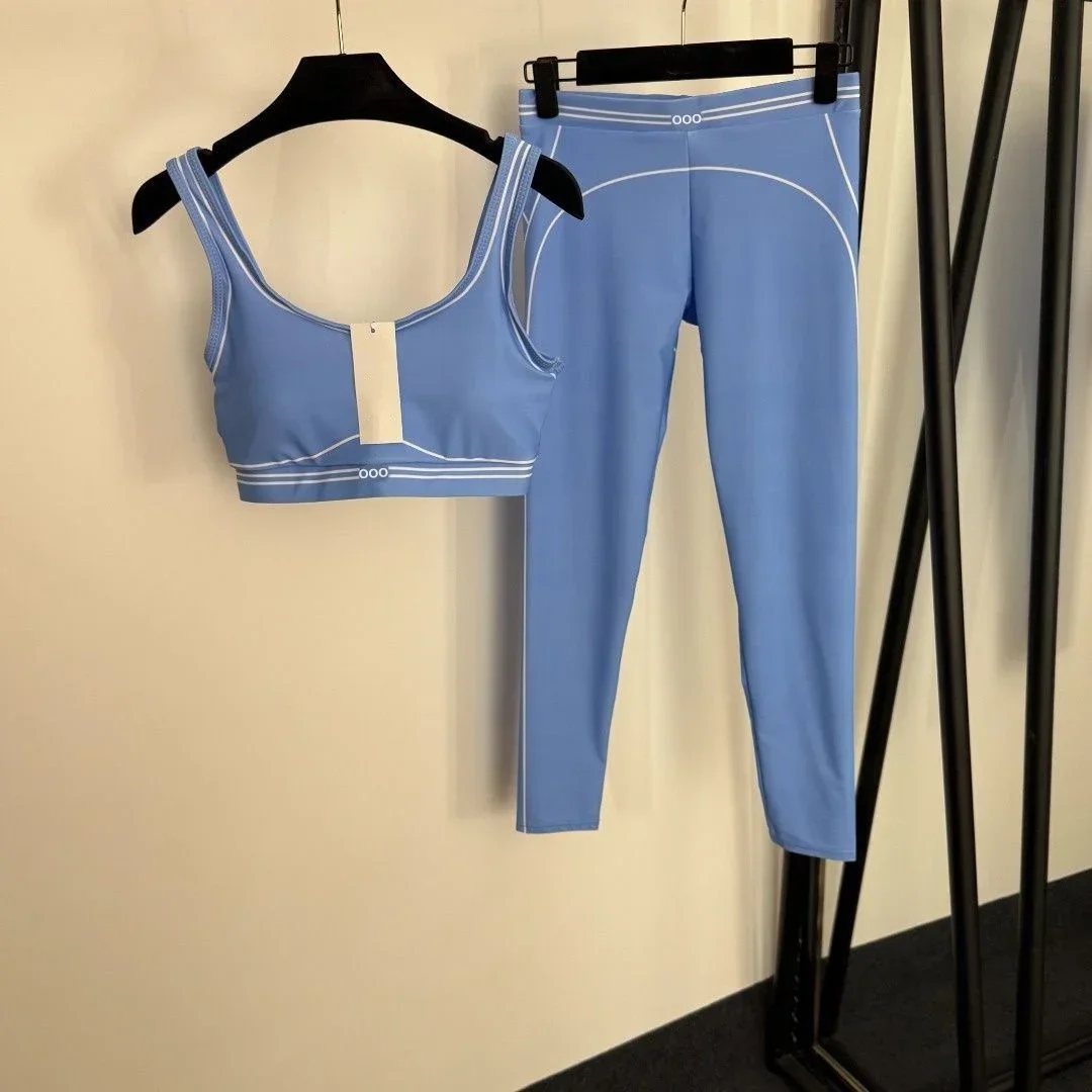 Completo Sportivo Due Pezzi: T - Pilate Yoga Workout recensione e prezzo